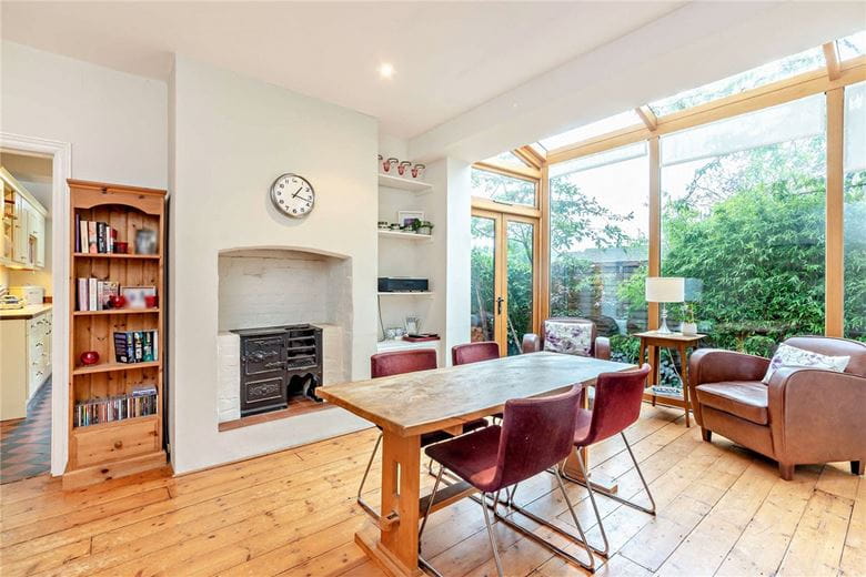 4 bedroom house, Greenham Road, Newbury RG14 - Sold STC