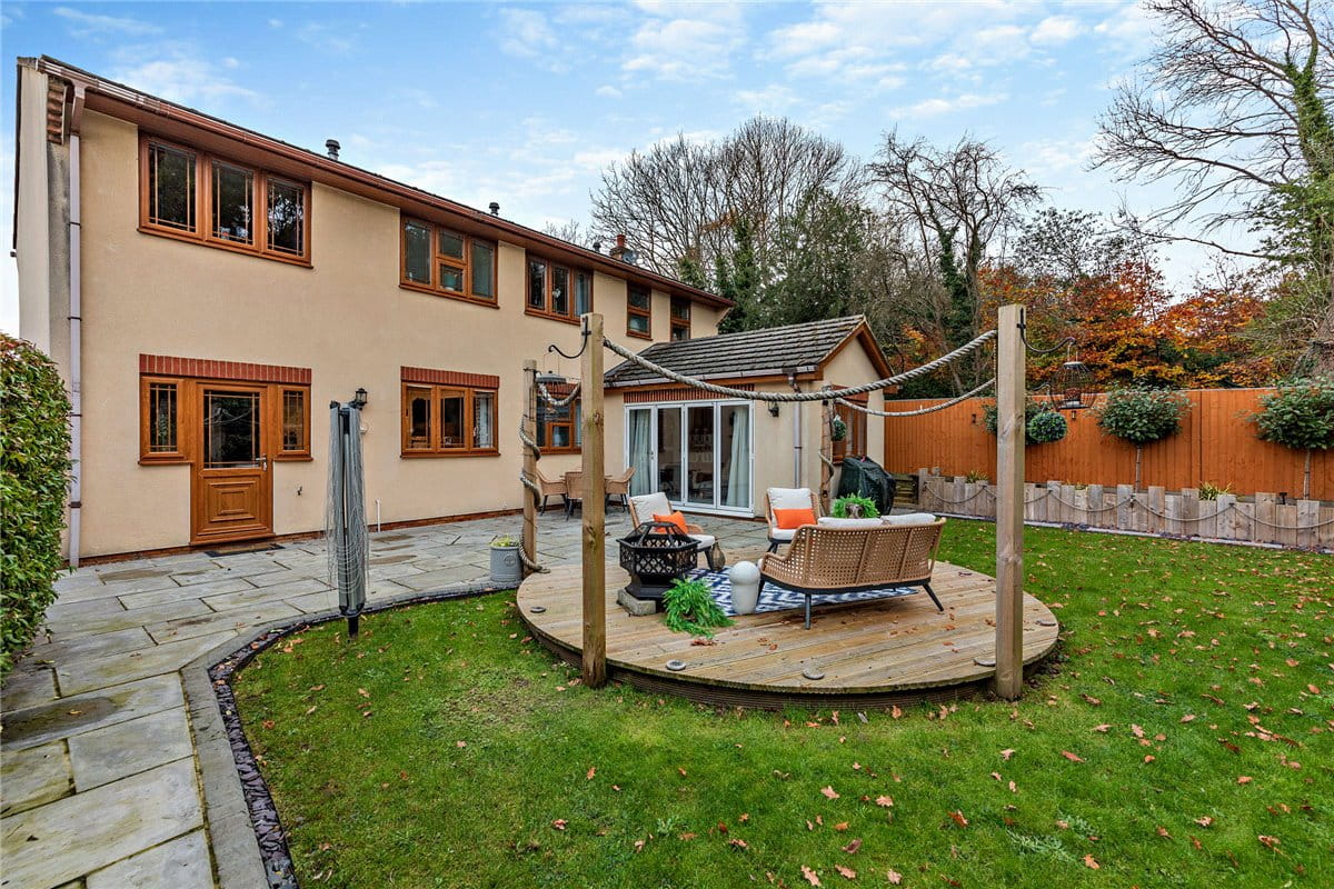 4 bedroom house, Hatch Close, Chapel Row RG7 - Sold STC