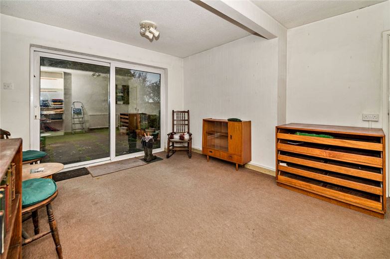 3 bedroom house, Cheriton Close, Newbury RG14 - Sold STC