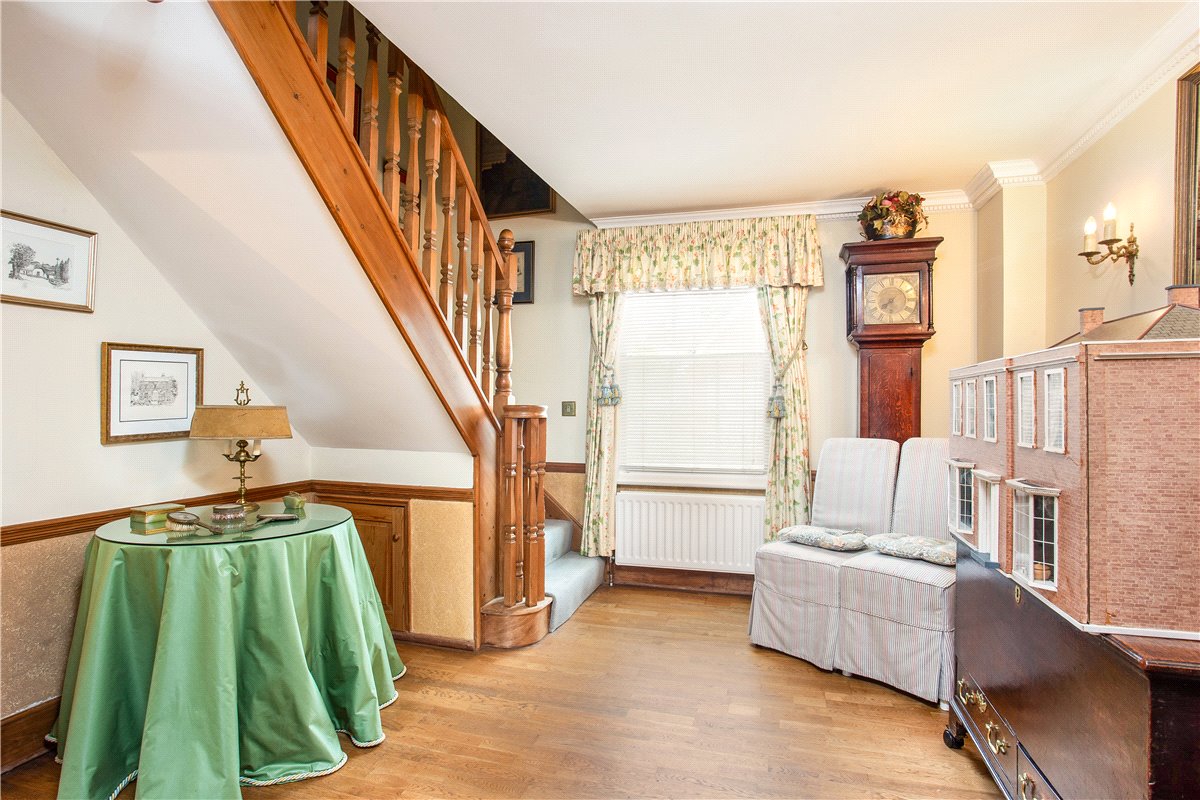 6 bedroom house, Eastbury, Hungerford RG17 - Available
