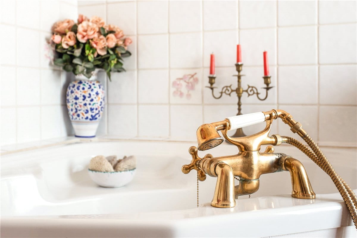 6 bedroom house, Eastbury, Hungerford RG17 - Available