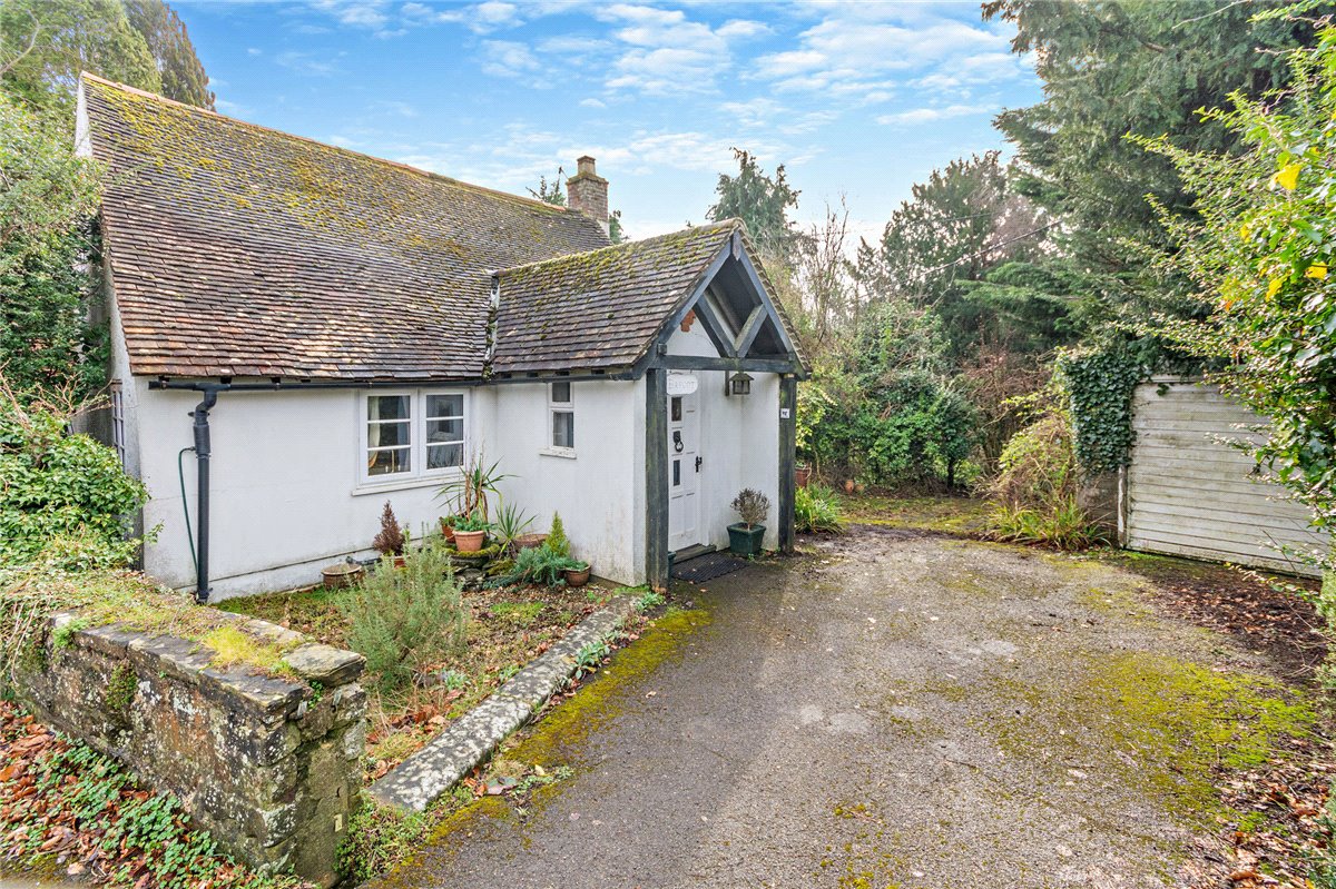 2 bedroom house, Belmont, Woodspeen RG20 - Available