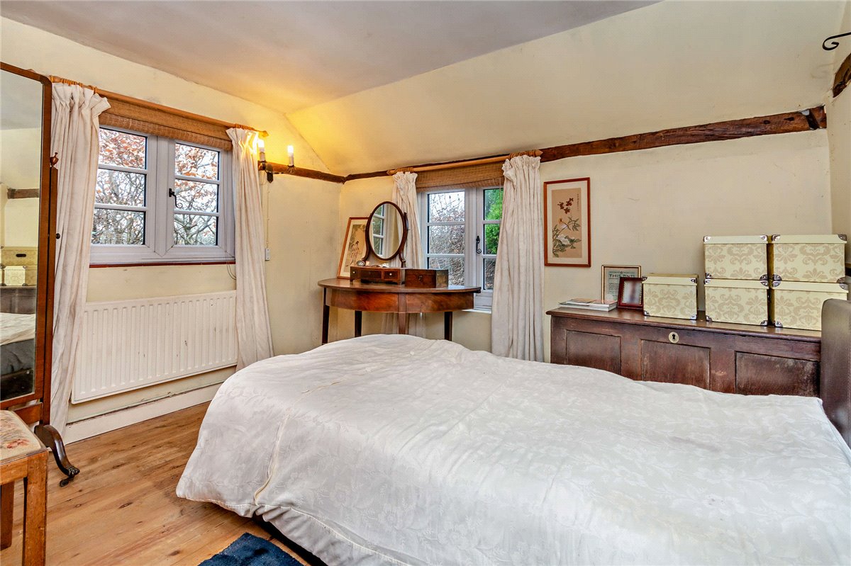 2 bedroom house, Belmont, Woodspeen RG20 - Available