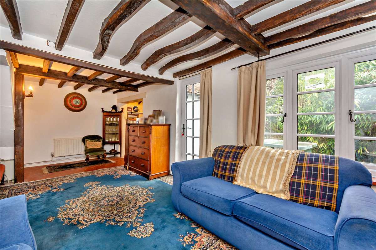 2 bedroom house, Belmont, Woodspeen RG20 - Available