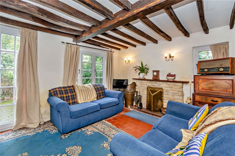 2 bedroom house, Belmont, Woodspeen RG20 - Available