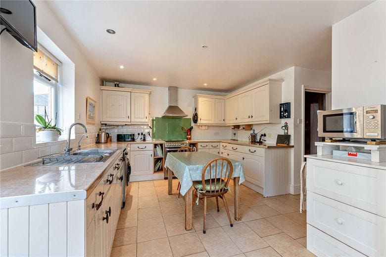 4 bedroom house, Swan Street, Kingsclere RG20 - Sold STC