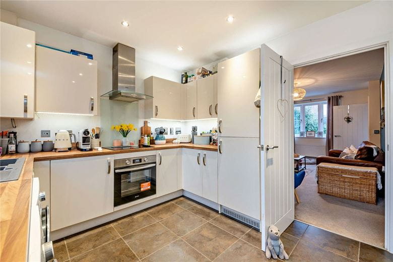 2 bedroom house, Greenacre Place, Newbury RG14 - Available