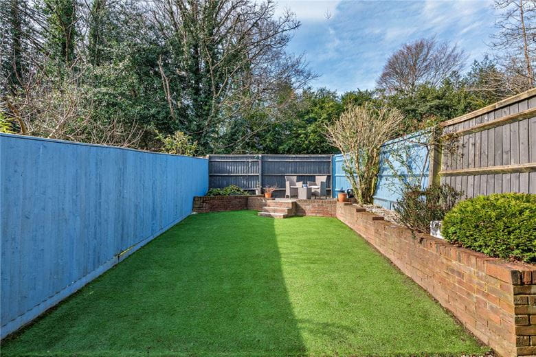 2 bedroom house, Paddock End, Woolton Hill RG20 - Sold