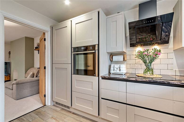 3 bedroom house, Copnor Close, Woolton Hill RG20 - Sold