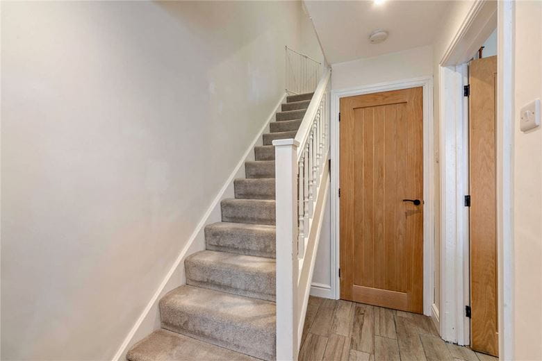 3 bedroom house, Copnor Close, Woolton Hill RG20 - Sold