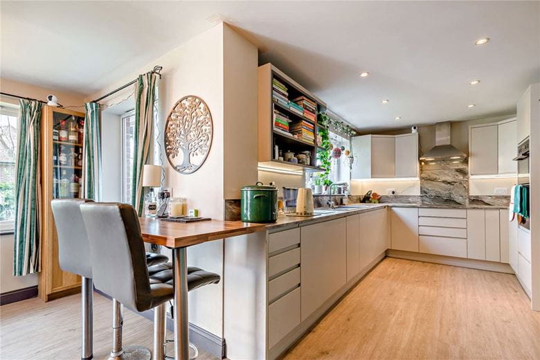 4 bedroom house, Ormonde Gardens, Newbury RG14 - Available