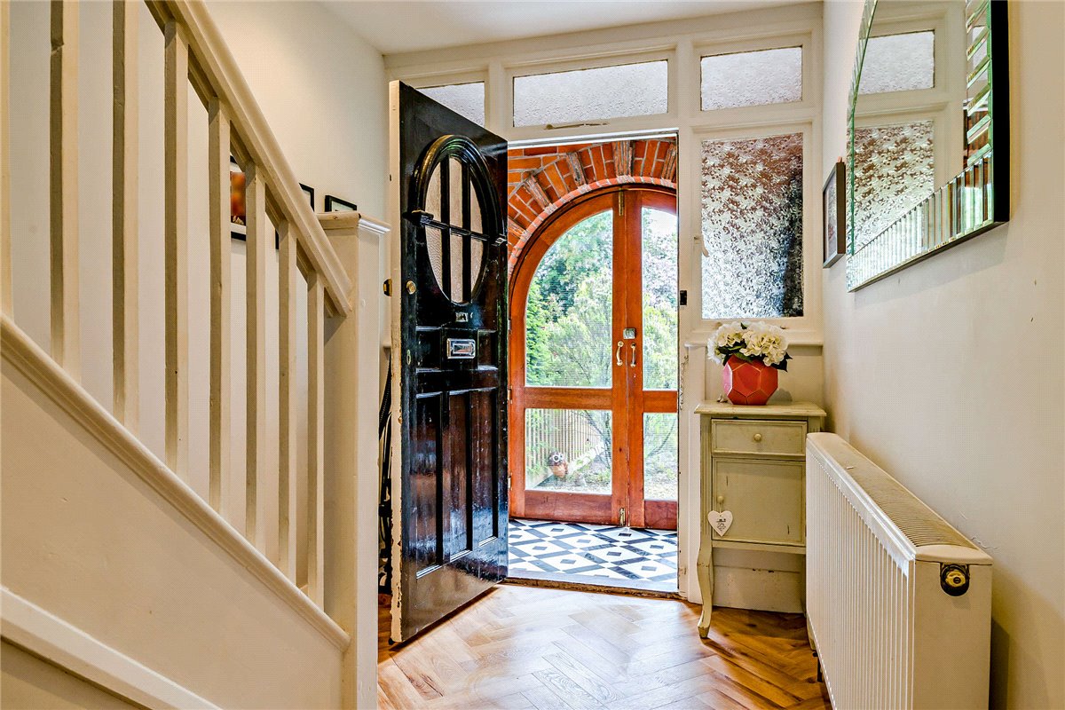 5 bedroom house, Catherine Road, Newbury RG14 - Sold STC