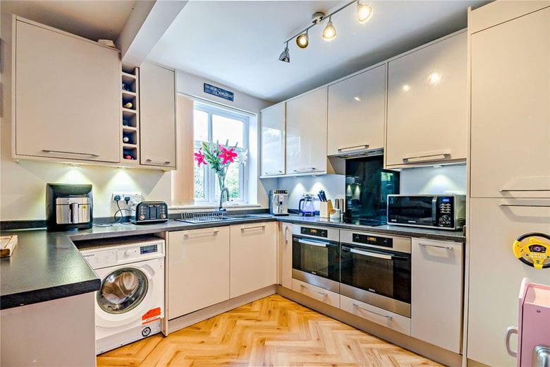 5 bedroom house, Catherine Road, Newbury RG14 - Sold STC