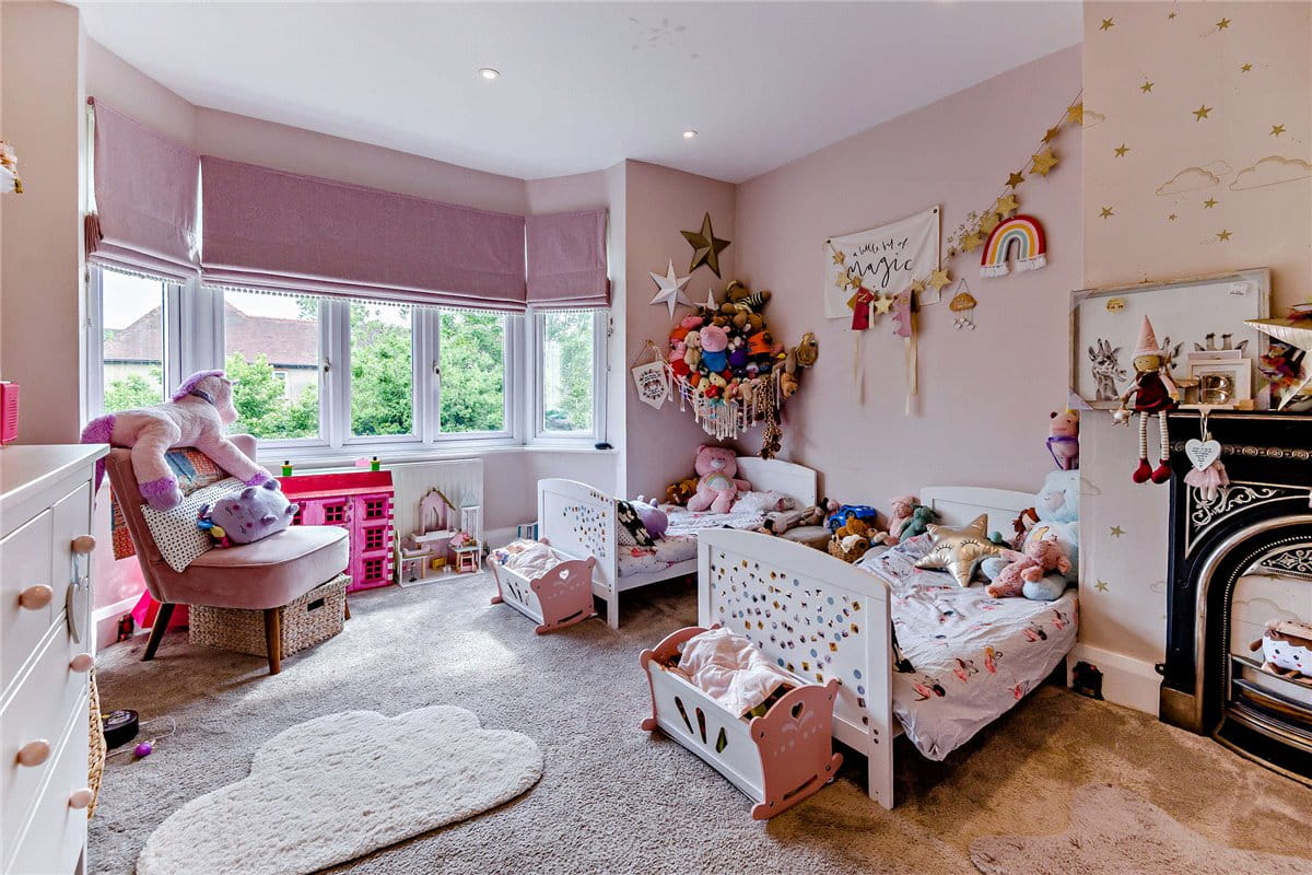 5 bedroom house, Catherine Road, Newbury RG14 - Sold STC