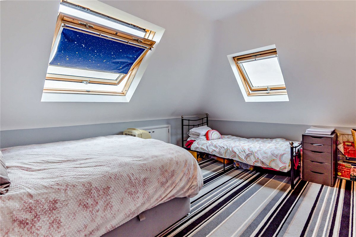 5 bedroom house, Catherine Road, Newbury RG14 - Sold STC