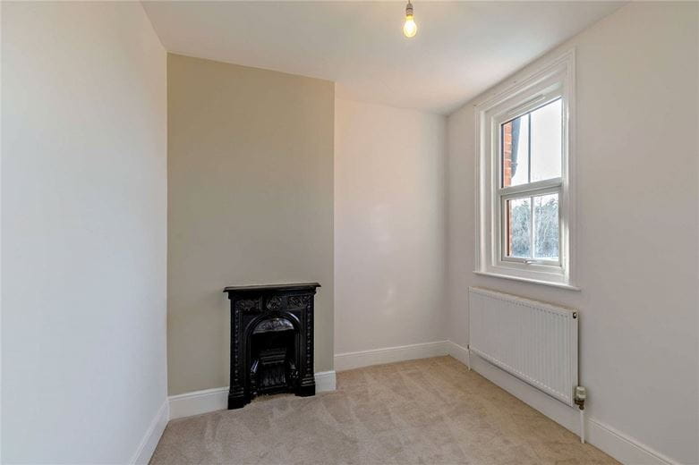 3 bedroom house, Andover Road, Newbury RG14 - Sold