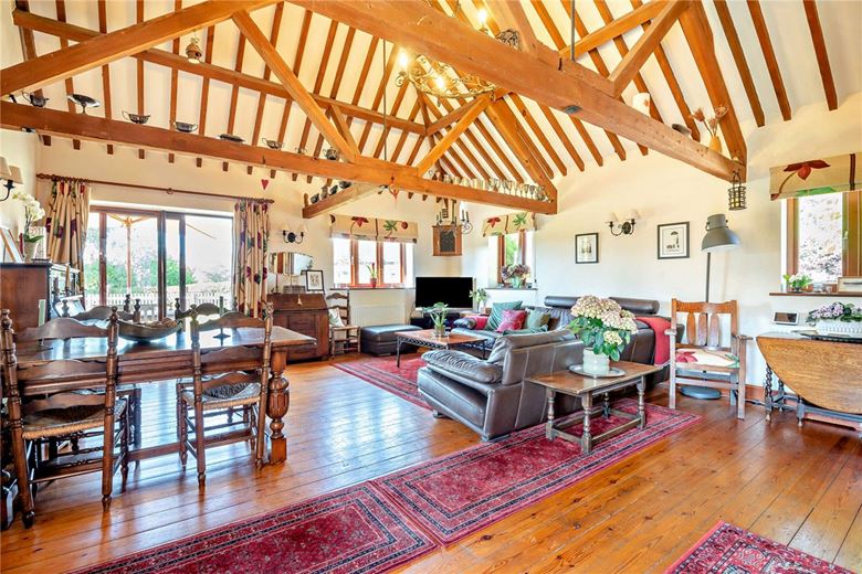 3 bedroom cottage, Newbury Road, Headley RG19 - Available