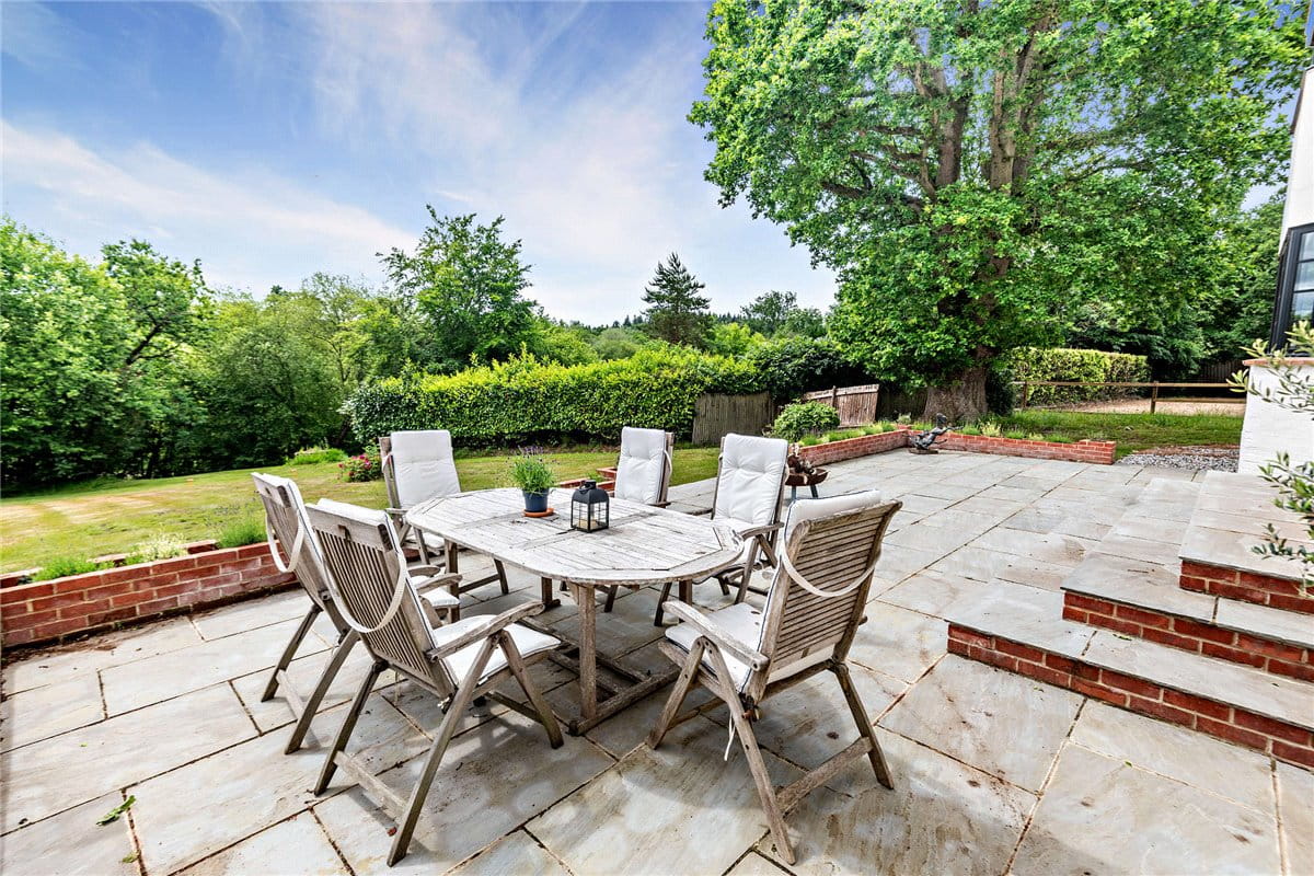 4 bedroom house, Bishops Green, Newbury RG20 - Available