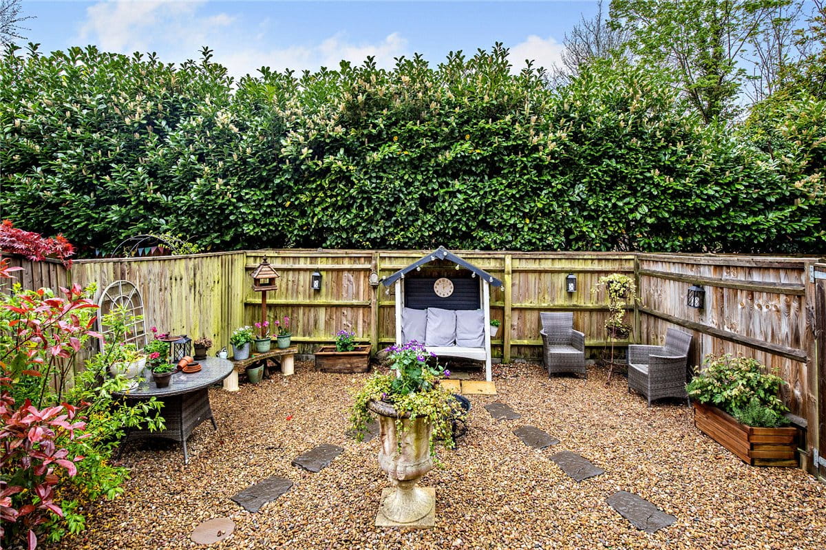 5 bedroom house, The Dolmans, Shaw RG14 - Sold STC