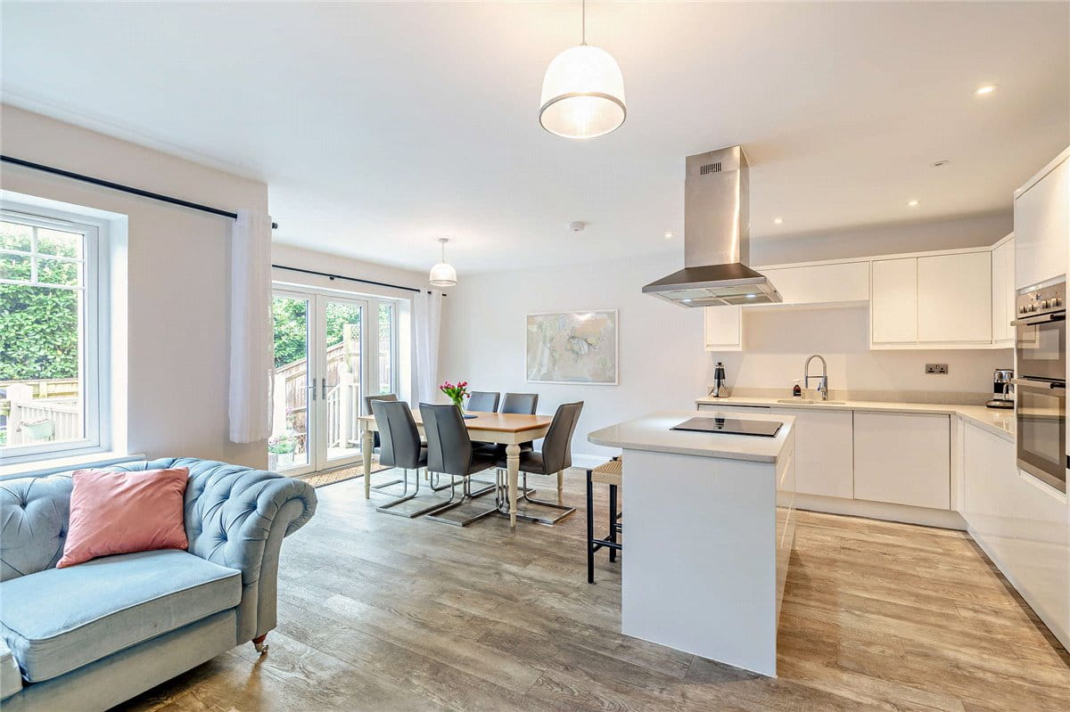 5 bedroom house, The Dolmans, Shaw RG14 - Sold STC