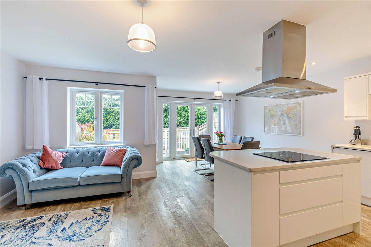 5 bedroom house, The Dolmans, Shaw RG14 - Sold STC