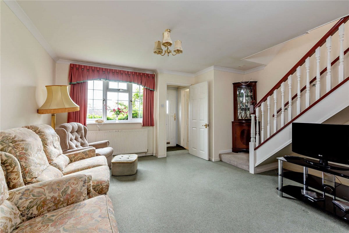 3 bedroom house, Harwood Rise, Woolton Hill RG20 - Sold STC