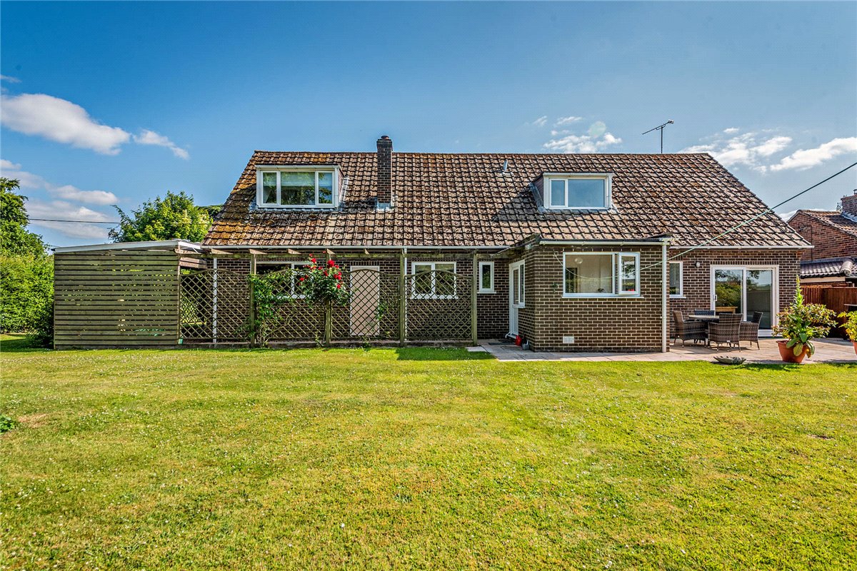 4 bedroom house, Freshfields Lane, Chieveley RG20 - Available