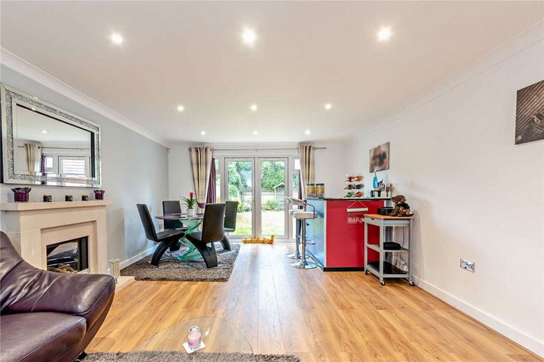 5 bedroom house, Haysoms Drive, Greenham RG19 - Sold STC