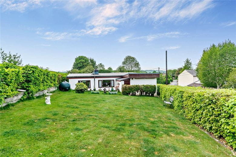 2 bedroom bungalow, Sheepdrove Road, Lambourn RG17 - Available