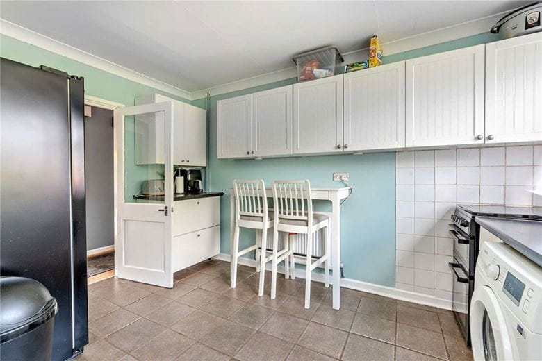 2 bedroom bungalow, Sheepdrove Road, Lambourn RG17 - Available