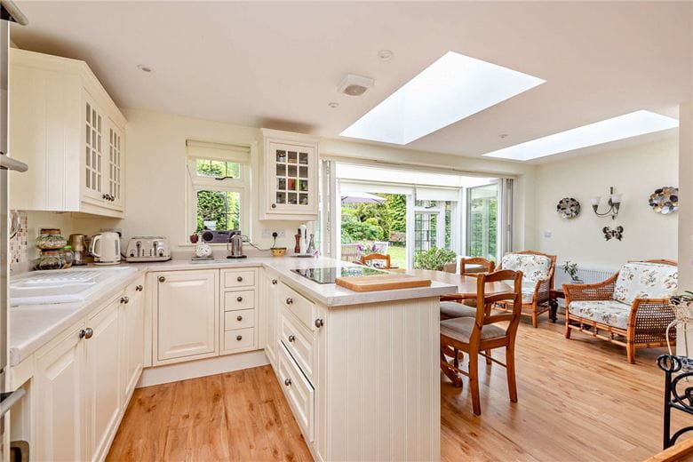 4 bedroom house, Star Lane, Highclere RG20 - Available