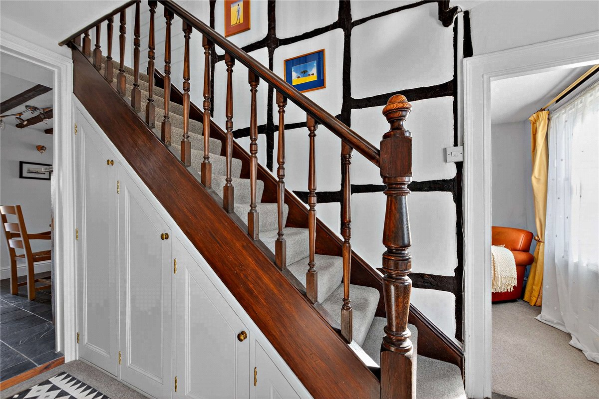 4 bedroom house, George Street, Kingsclere RG20 - Available