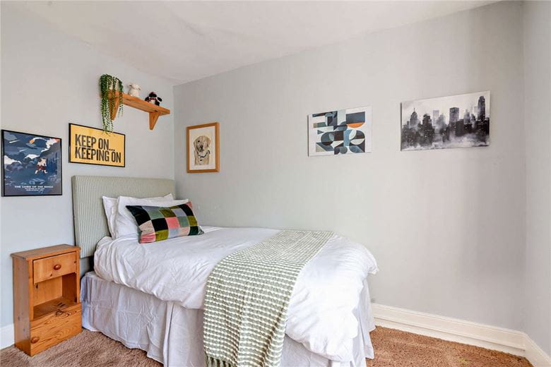 4 bedroom house, George Street, Kingsclere RG20 - Available