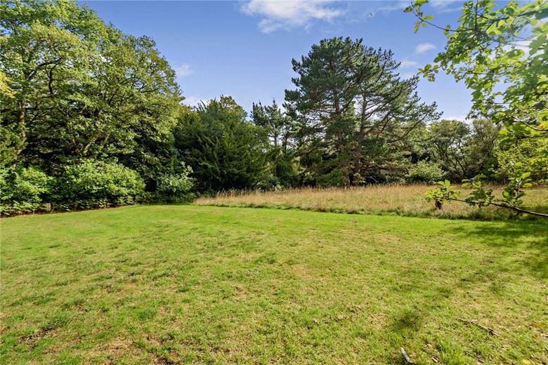 6 bedroom house, Burys Bank Road, Greenham RG19 - Sold STC