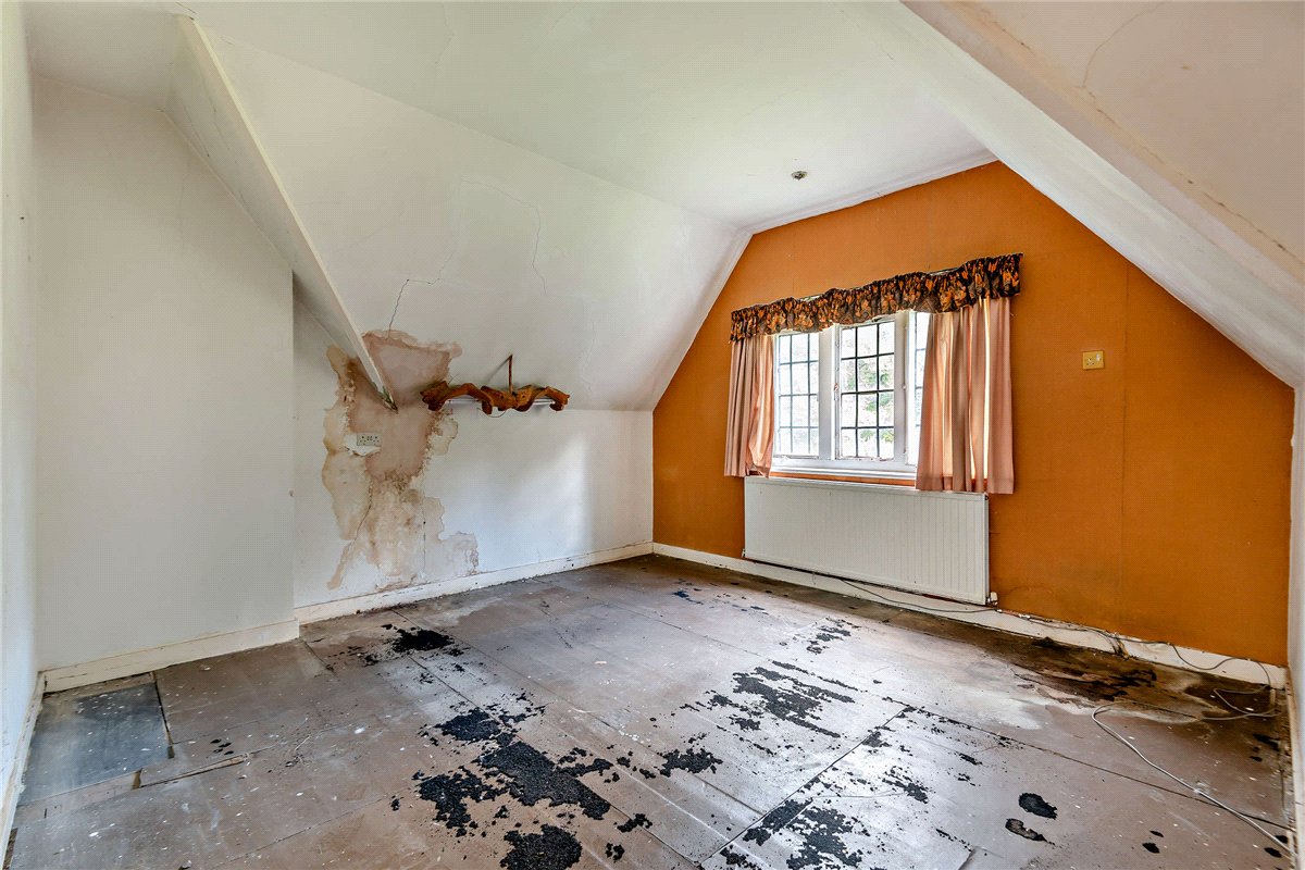 6 bedroom house, Burys Bank Road, Greenham RG19 - Sold STC