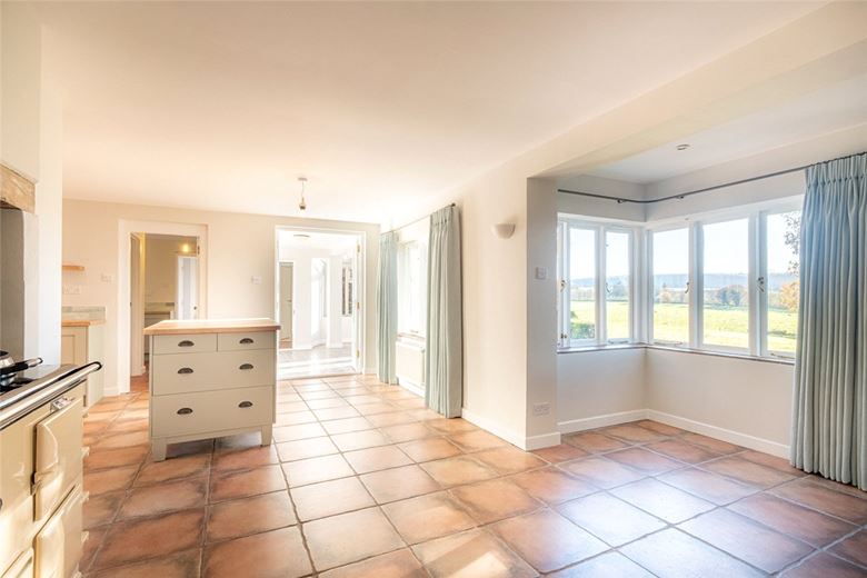 5 bedroom house, Weavers Lane, Inkpen RG17 - Available