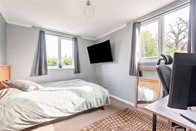 4 bedroom house, Broadlayings, Woolton Hill RG20 - Available