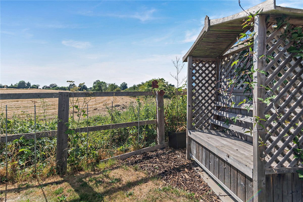 4 bedroom house, Folly Court, Cold Ash RG18 - Available