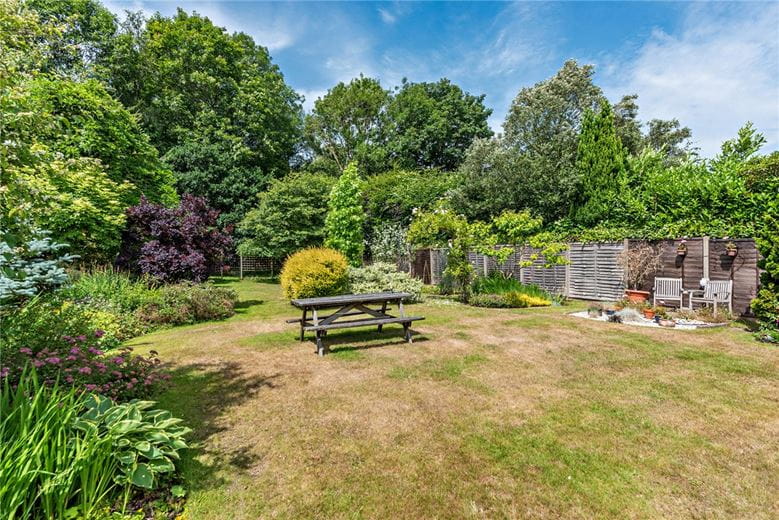 5 bedroom house, Hampstead Norreys Road, Hermitage RG18 - Available