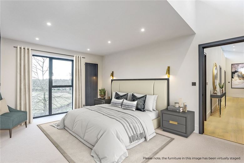 4 bedroom house, Speen Lane, Newbury RG14 - Available