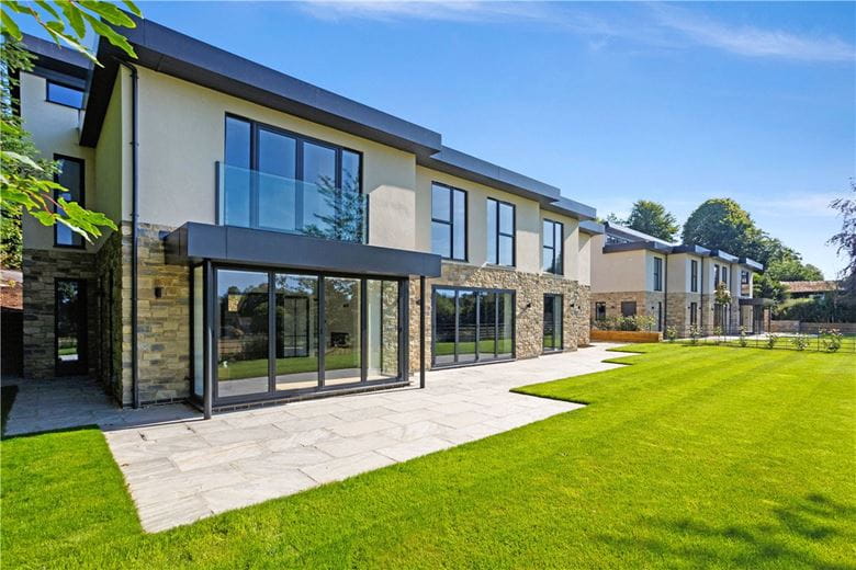 4 bedroom house, Speen Lane, Newbury RG14 - Available