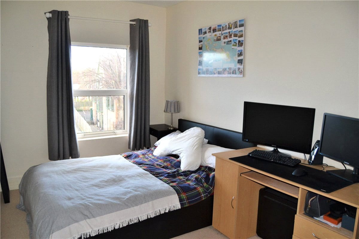 1 bedroom flat, London Road, Newbury RG14 - Available