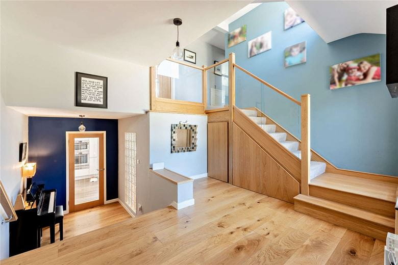 4 bedroom house, Collaroy Road, Cold Ash RG18 - Available