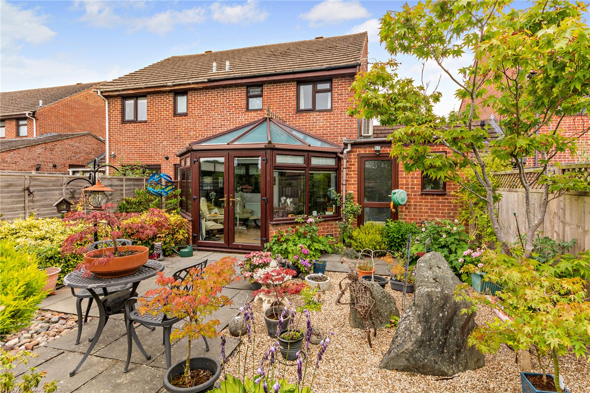 3 bedroom house, Billington Way, Thatcham RG18 - Available