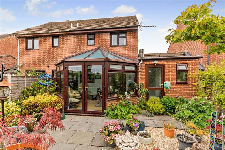 3 bedroom house, Billington Way, Thatcham RG18 - Available