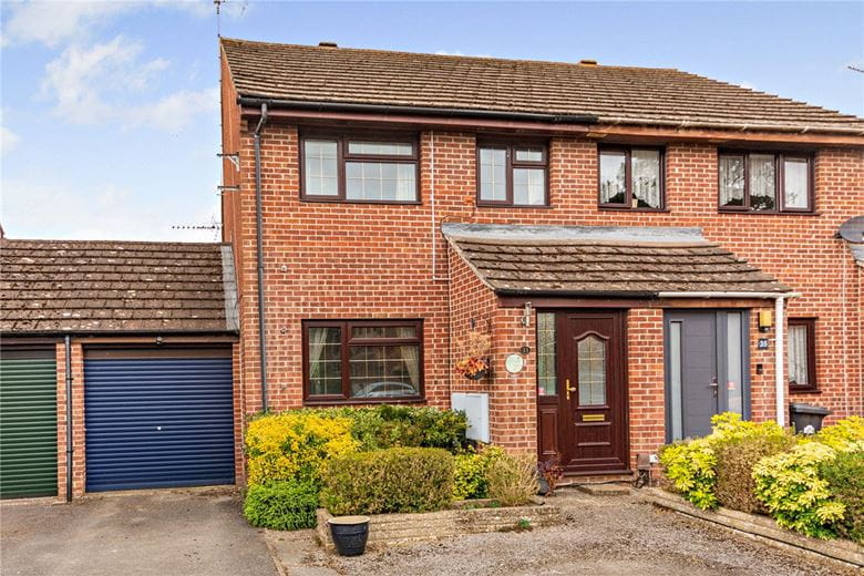 3 bedroom house, Billington Way, Thatcham RG18 - Available
