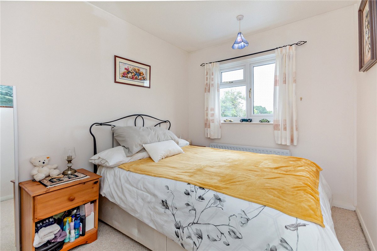 3 bedroom house, Billington Way, Thatcham RG18 - Available