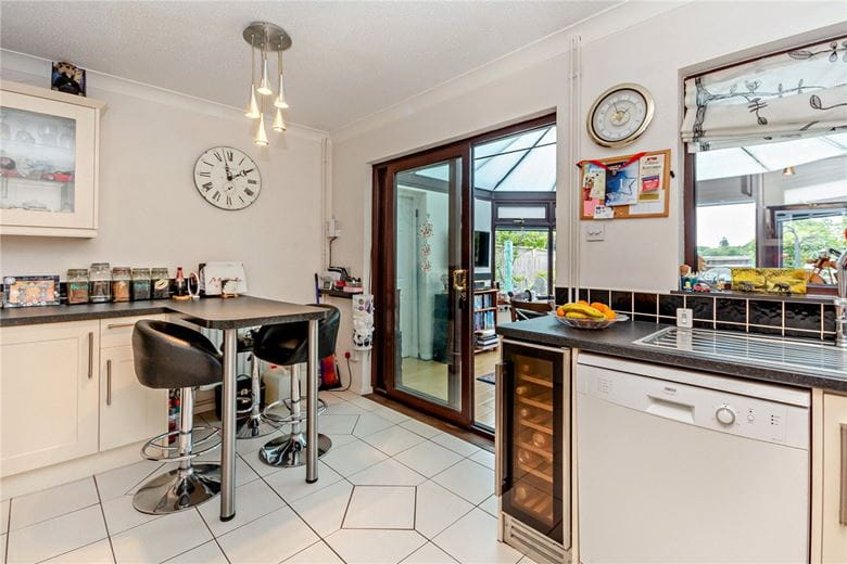 3 bedroom house, Billington Way, Thatcham RG18 - Available