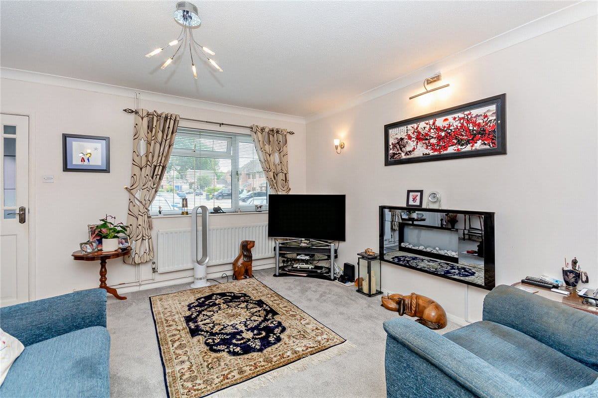 3 bedroom house, Billington Way, Thatcham RG18 - Available