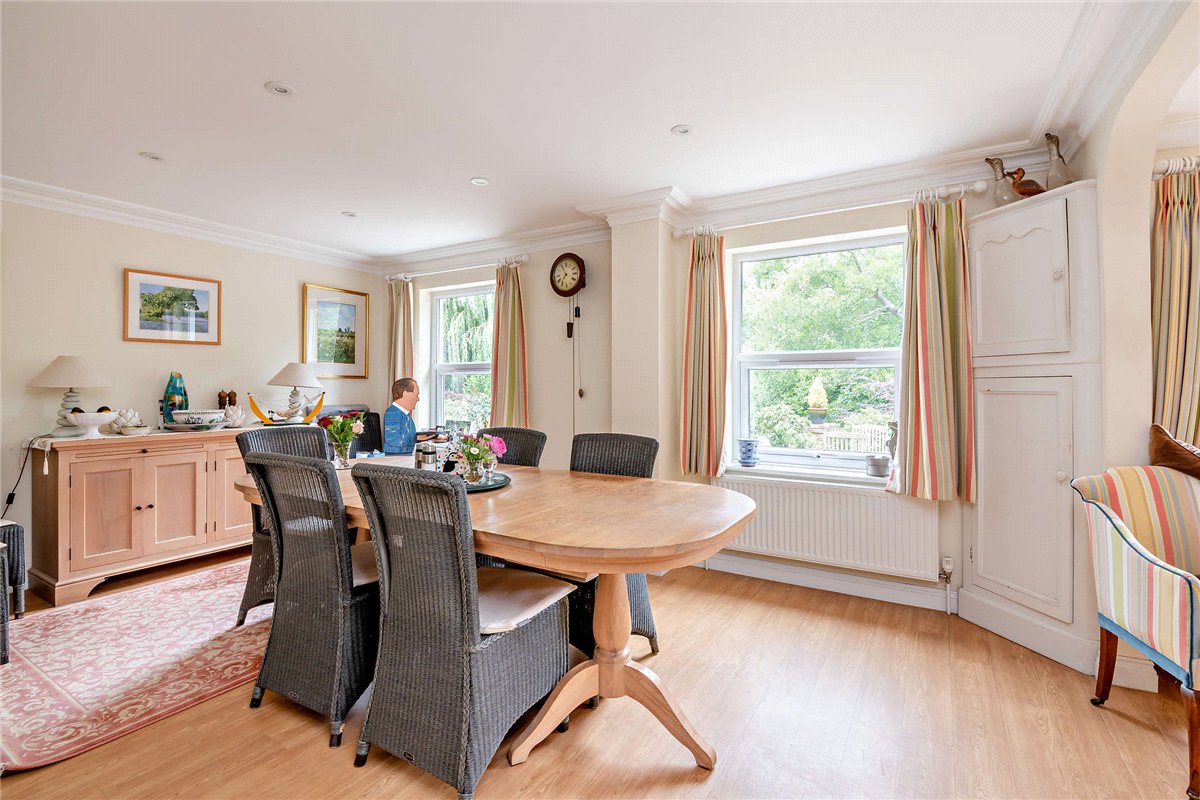 4 bedroom house, Church Street, Kintbury RG17 - Sold STC